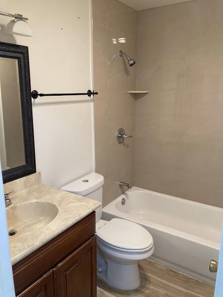 227 Castlewood Drive 207