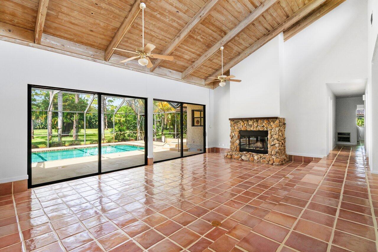 ST ANDREWS OF SHERBROOKE - Residential Lease