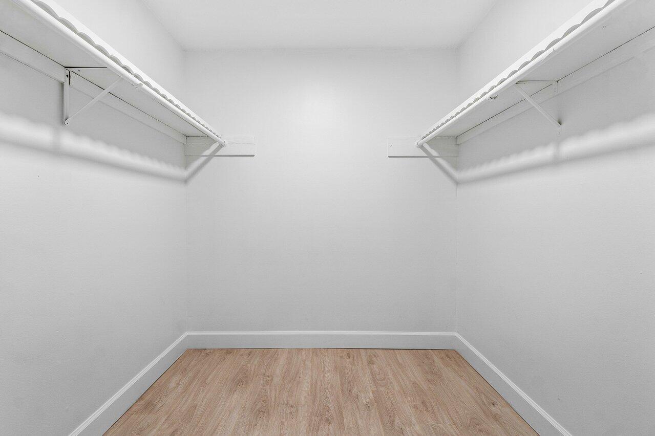 ST ANDREWS OF SHERBROOKE - Residential Lease