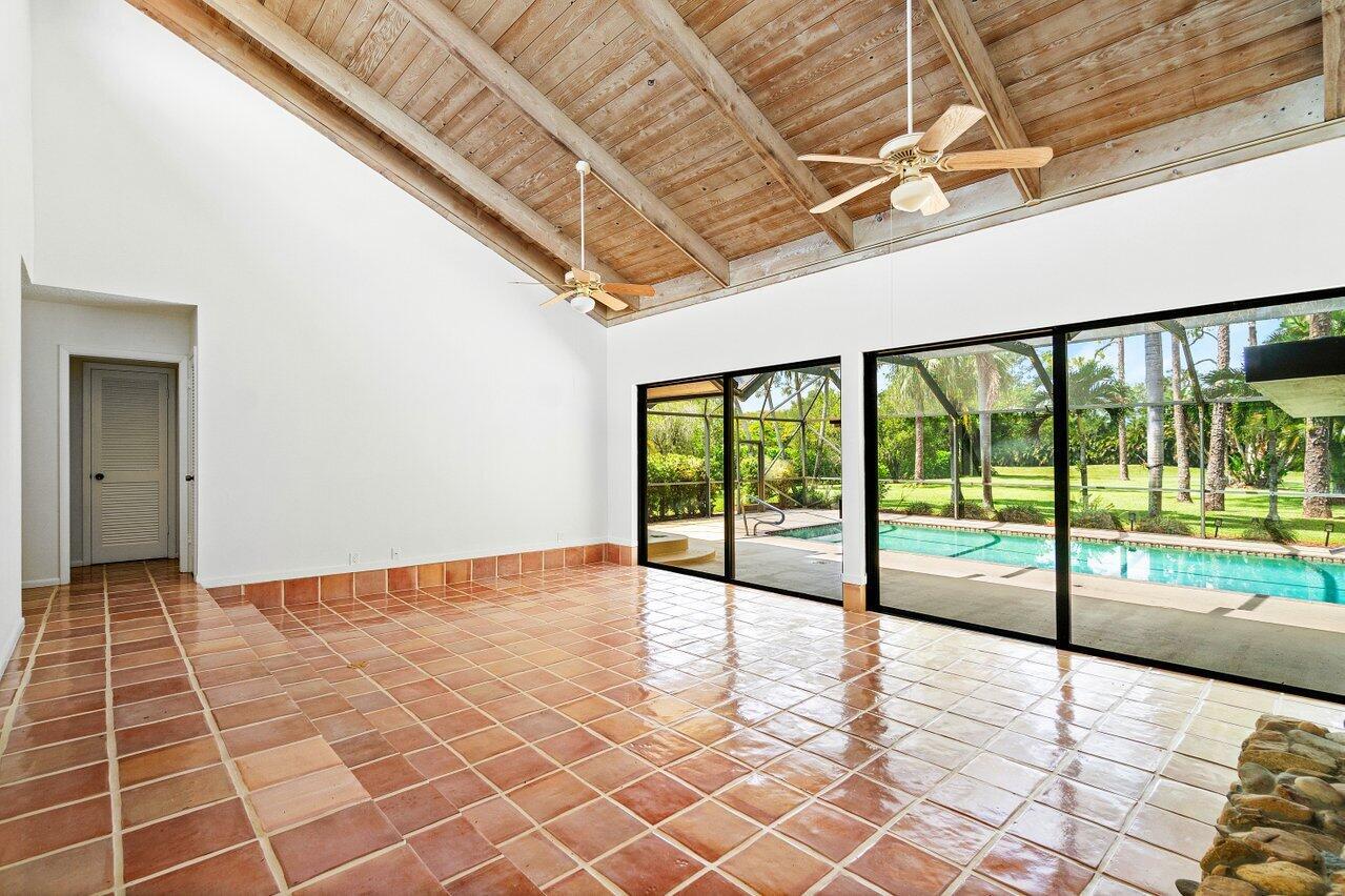 ST ANDREWS OF SHERBROOKE - Residential Lease