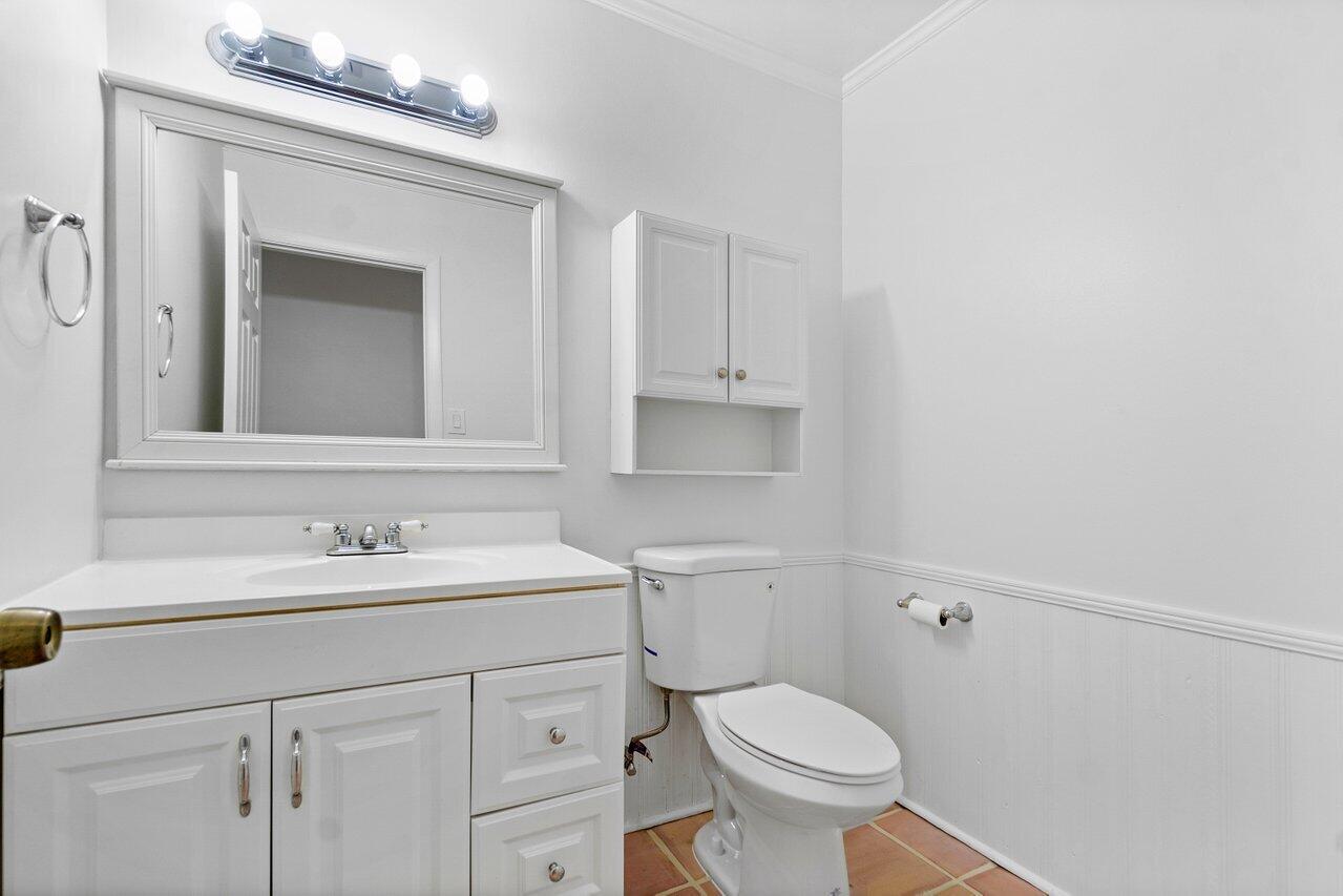 ST ANDREWS OF SHERBROOKE - Residential Lease