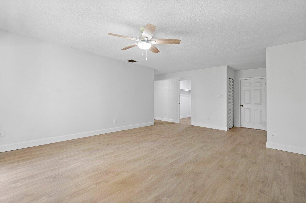 ST ANDREWS OF SHERBROOKE - Residential Lease