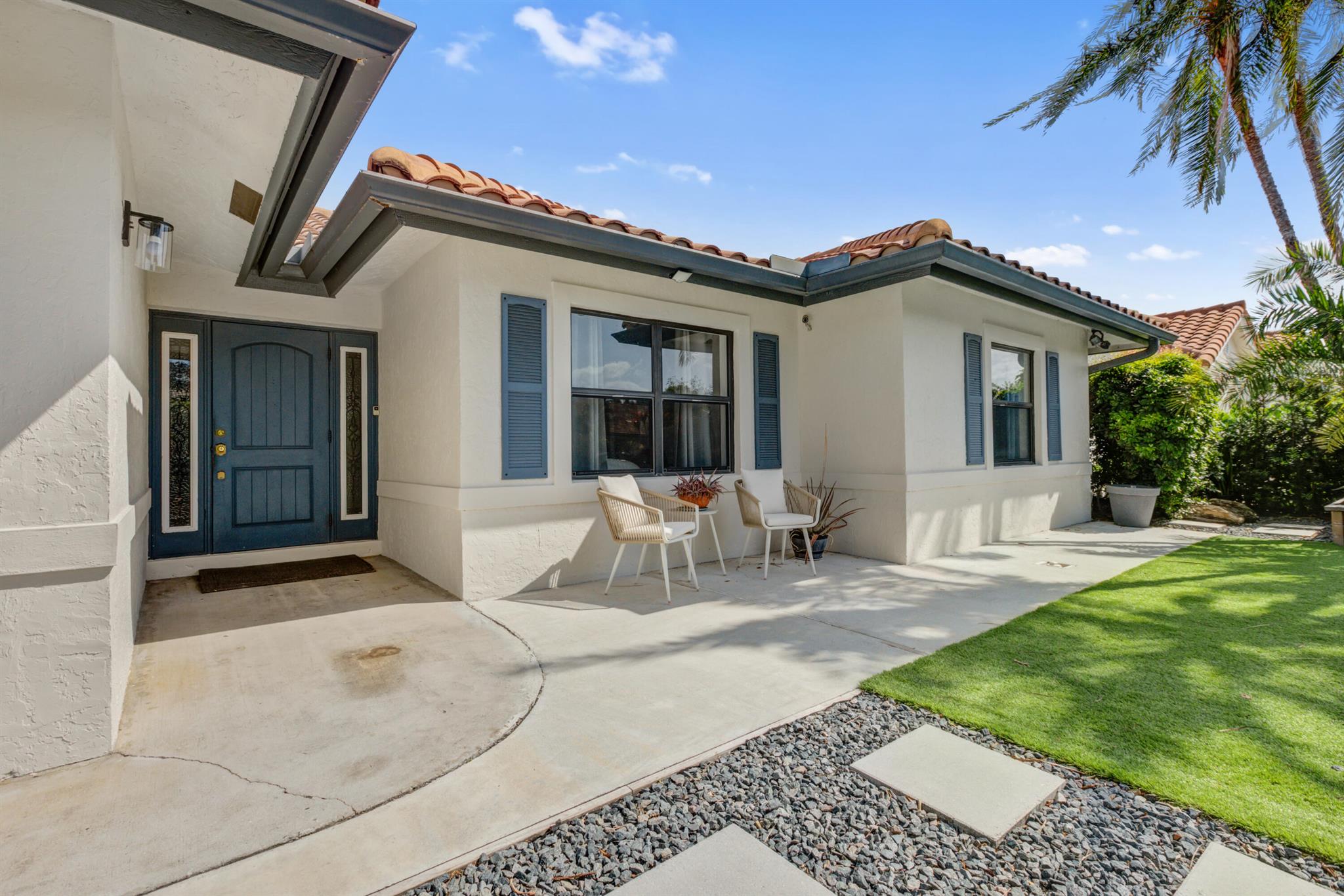 365 Redwood Lane