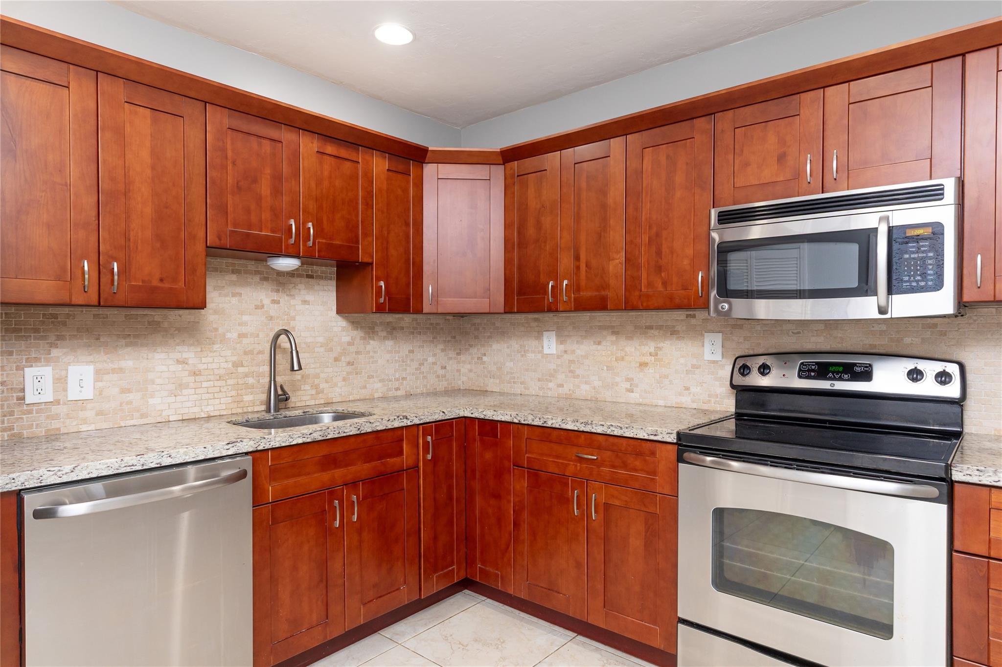 Progresso 2-18 D - Residential Lease