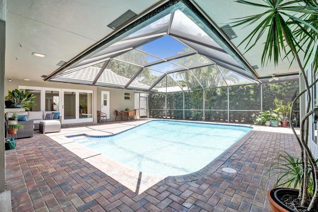 Photo of 291 SW 75th Terrace, Plantation, FL 33317 (MLS # B26030093)