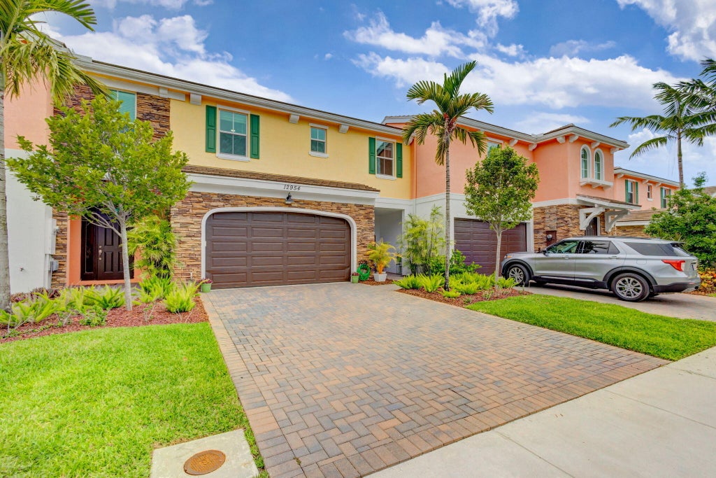 Photo of 12954 Trevi Isle Drive, Palm Beach Gardens, FL 33418 (MLS # R10983889)