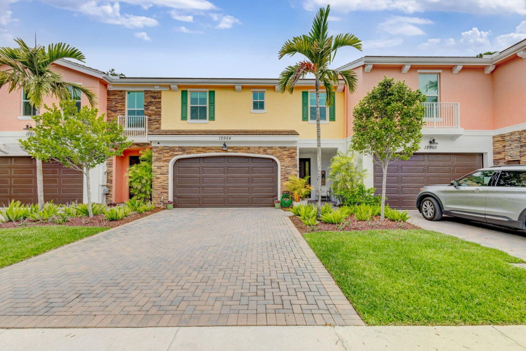 Photo of 12954 Trevi Isle Drive, Palm Beach Gardens, FL 33418 (MLS # R10983889)