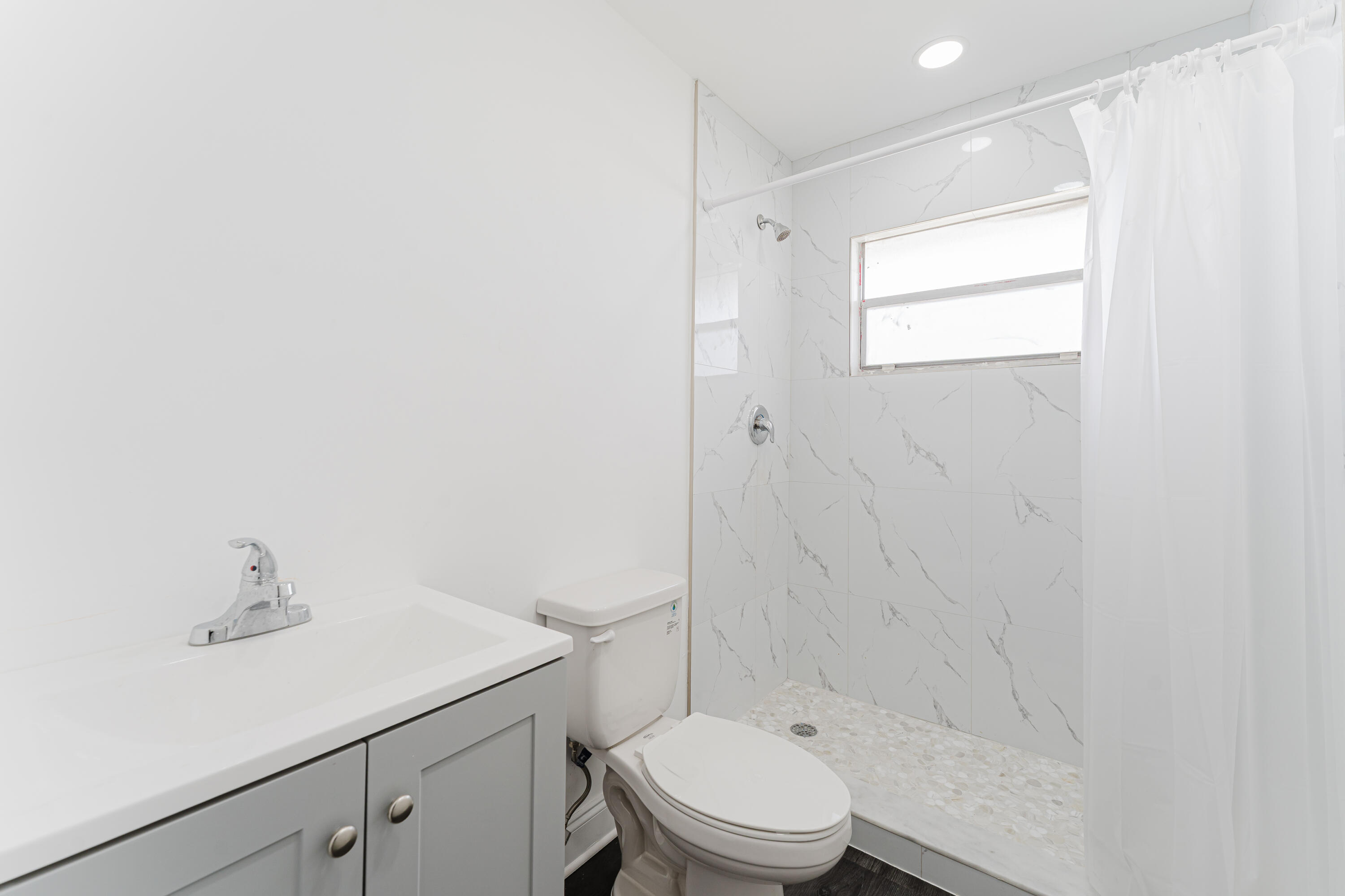 KINGS POINT BRITTANY A THRU O CONDOS - Residential Lease