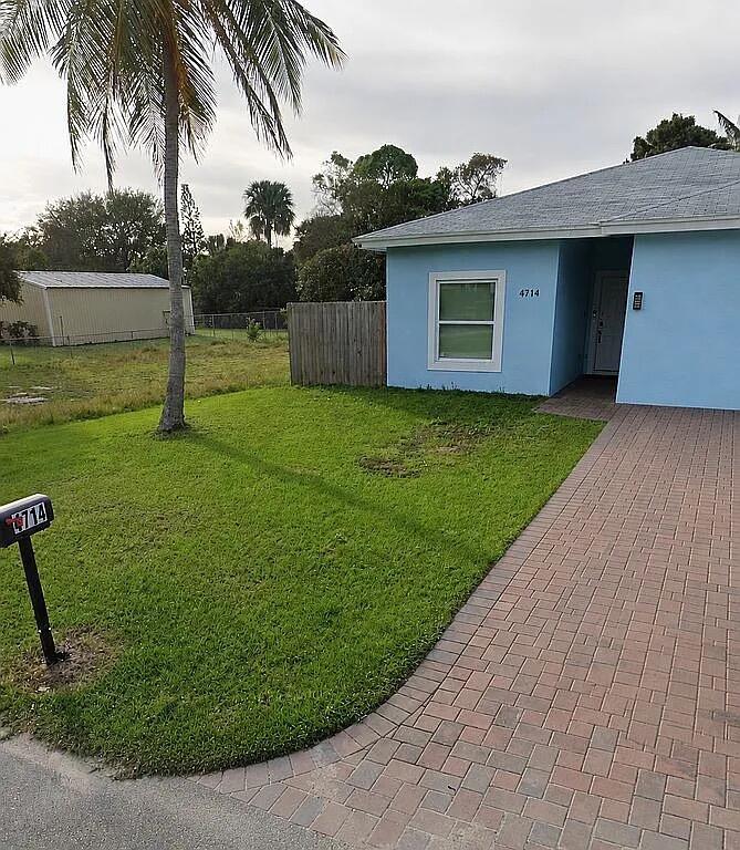 Photo of 4714 Alberta Avenue, West Palm Beach, FL 33417 (MLS # B26041661)