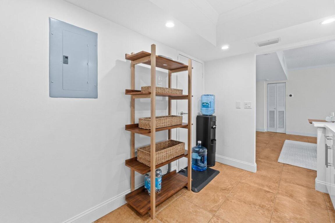 PATRICIAN OF PALM BEACH CONDO - Residential