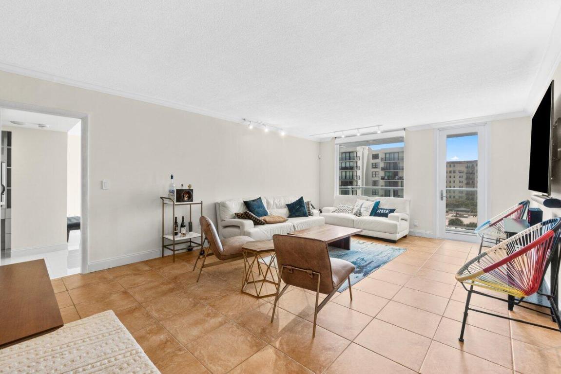 PATRICIAN OF PALM BEACH CONDO - Residential