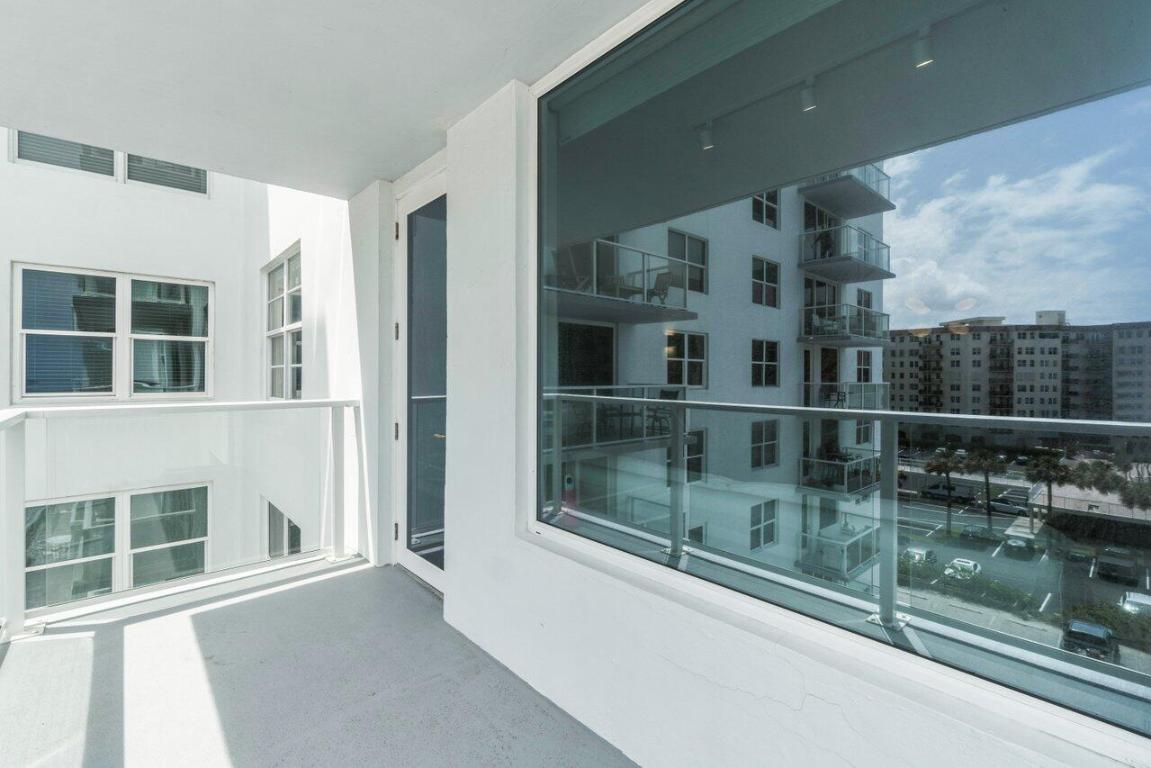 PATRICIAN OF PALM BEACH CONDO - Residential