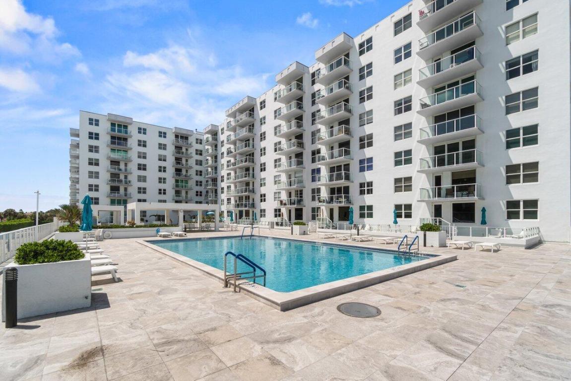 PATRICIAN OF PALM BEACH CONDO - Residential