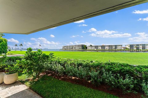 A home in North Palm Beach