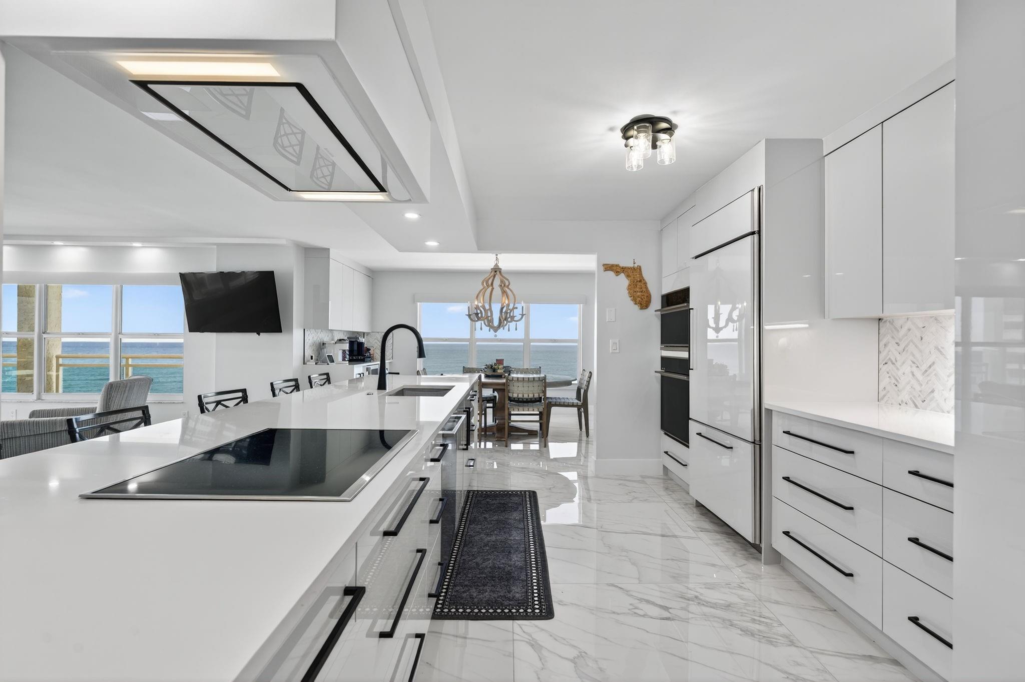 Playa Del Mar - Residential