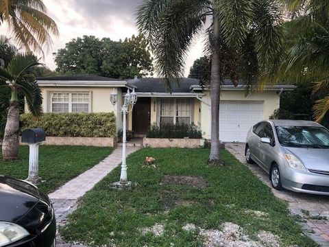 1660 NE 174th St North Miami Beach FL 33162