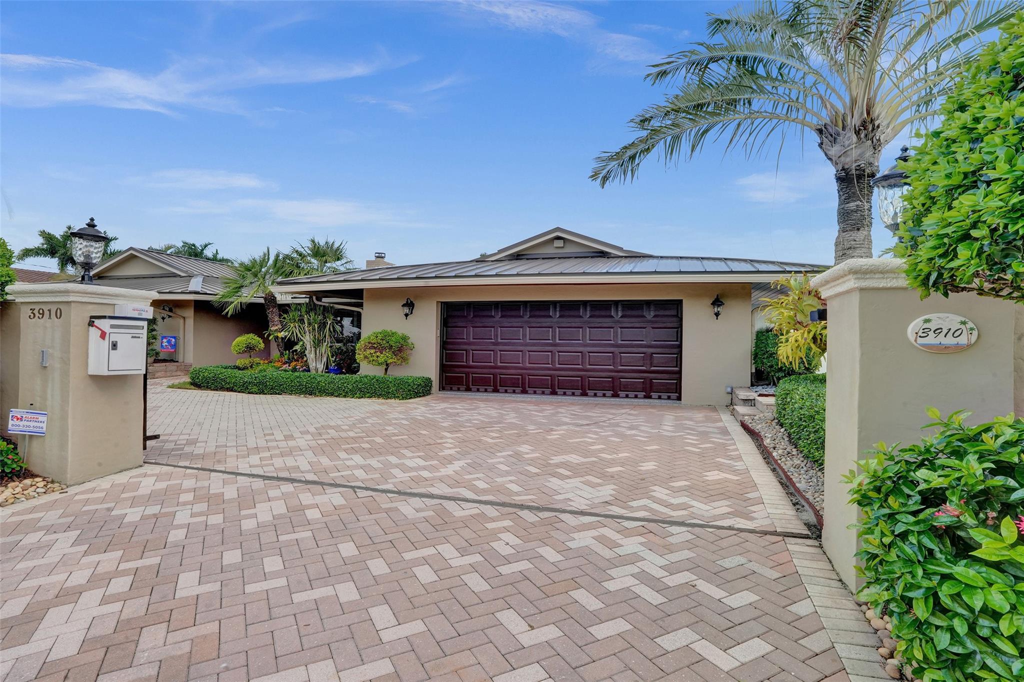 CORAL RIDGE COUNTRY CLUB - Residential