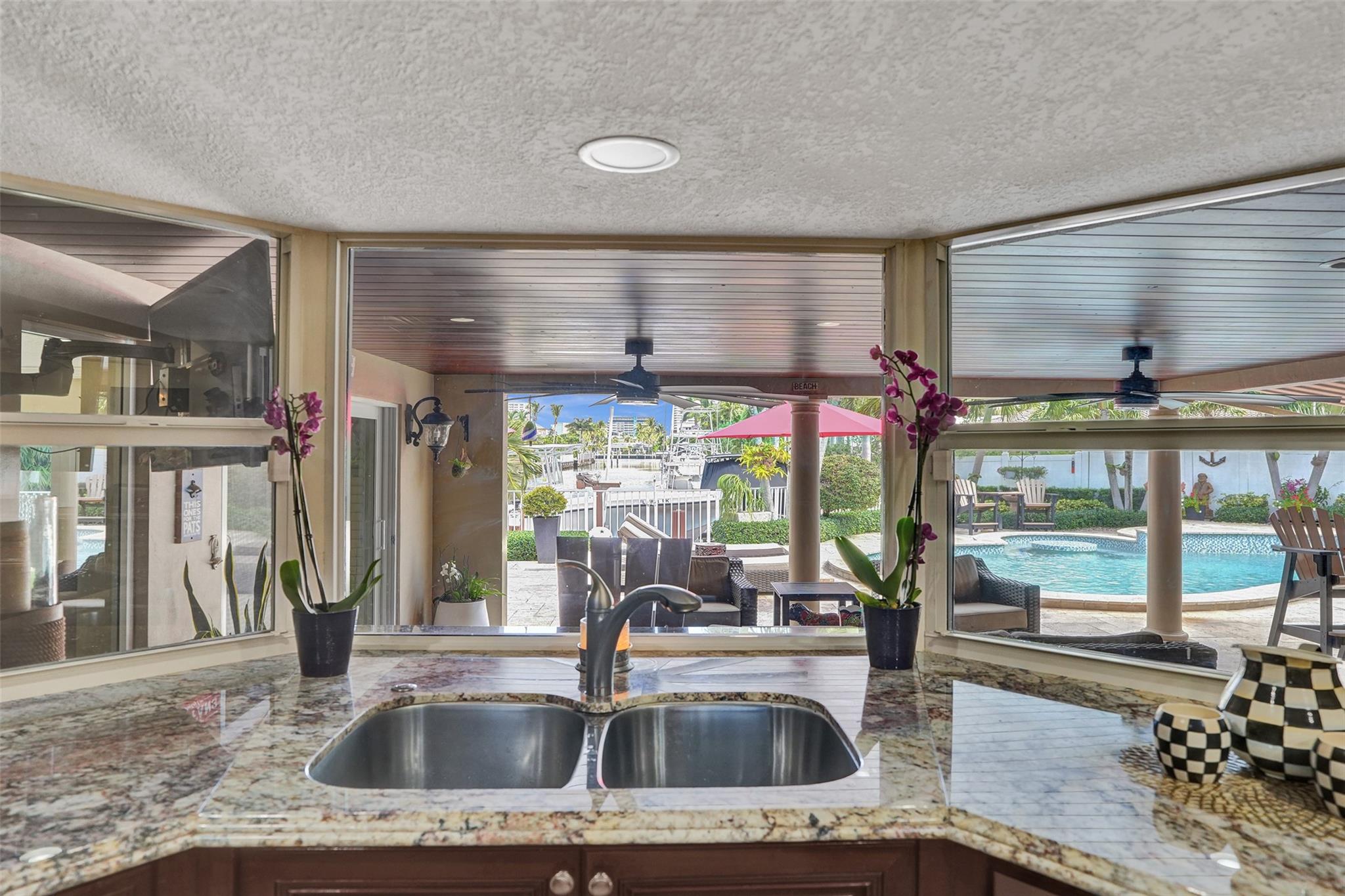 CORAL RIDGE COUNTRY CLUB - Residential