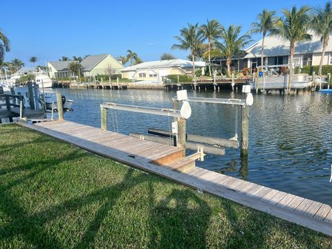 A home in Hutchinson Island