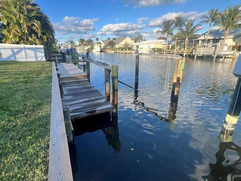 A home in Hutchinson Island