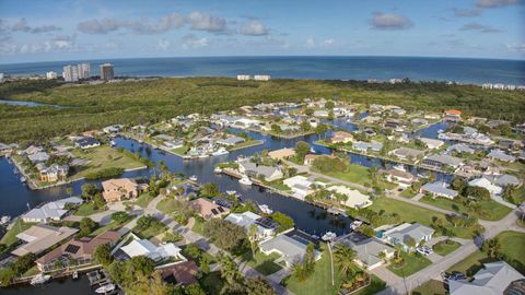 A home in Hutchinson Island