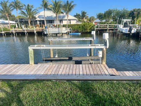 A home in Hutchinson Island