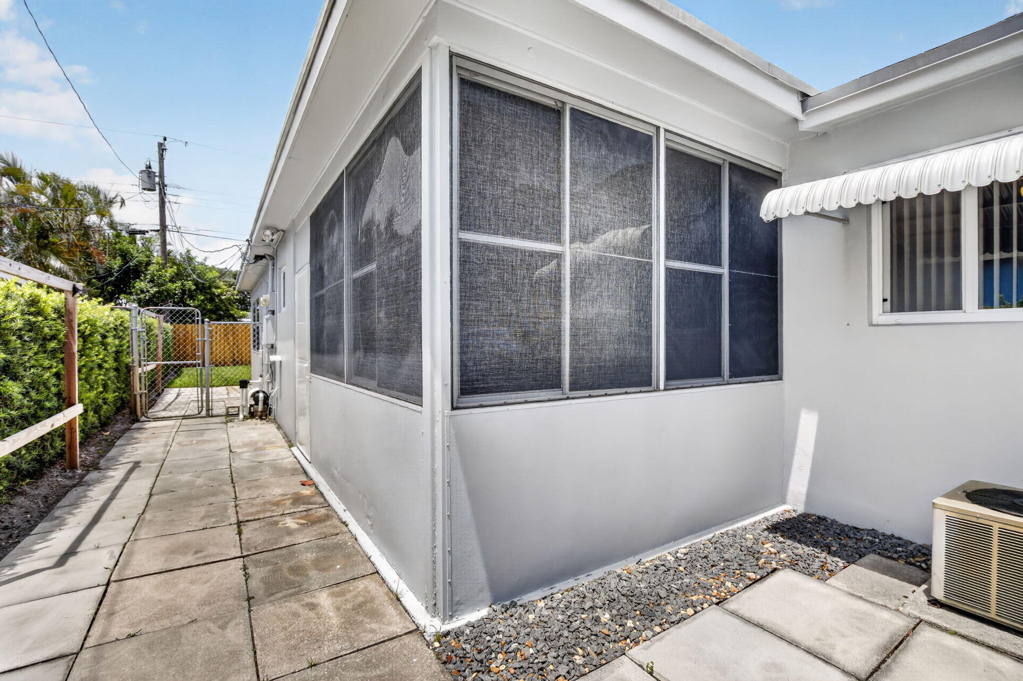 DRIFTWOOD PLAZA NO 3 - Residential Income