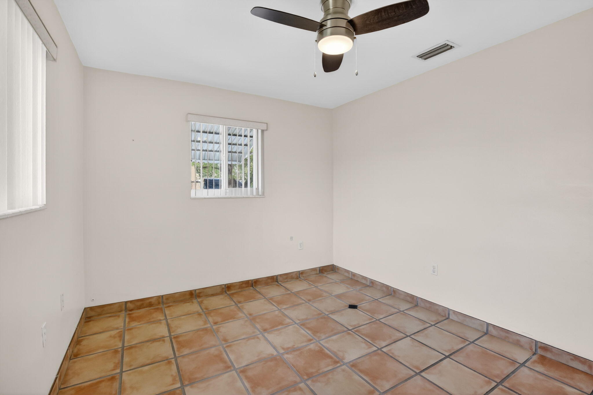 DRIFTWOOD PLAZA NO 3 - Residential Income