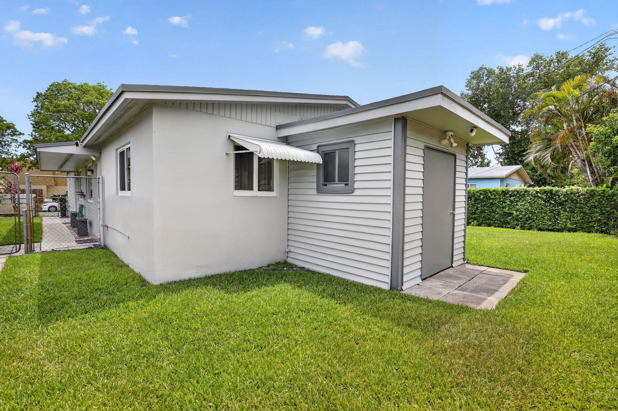 DRIFTWOOD PLAZA NO 3 - Residential Income