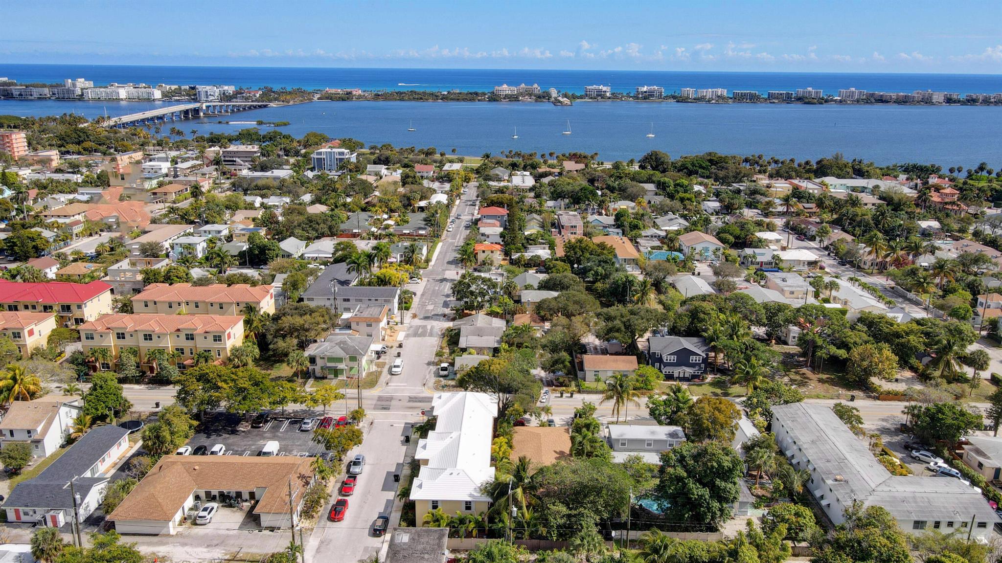 LAKE WORTH TOWN OF - Residential Lease