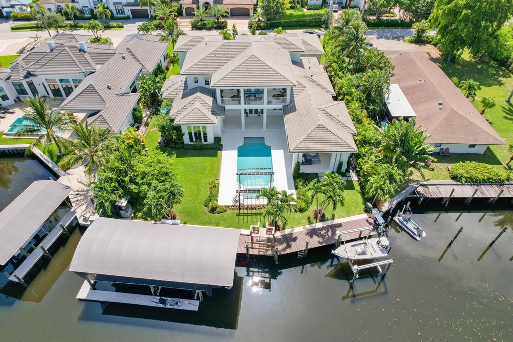 Photo of 14039 Paradise Point Road, Palm Beach Gardens, FL 33410 (MLS # R10972035)