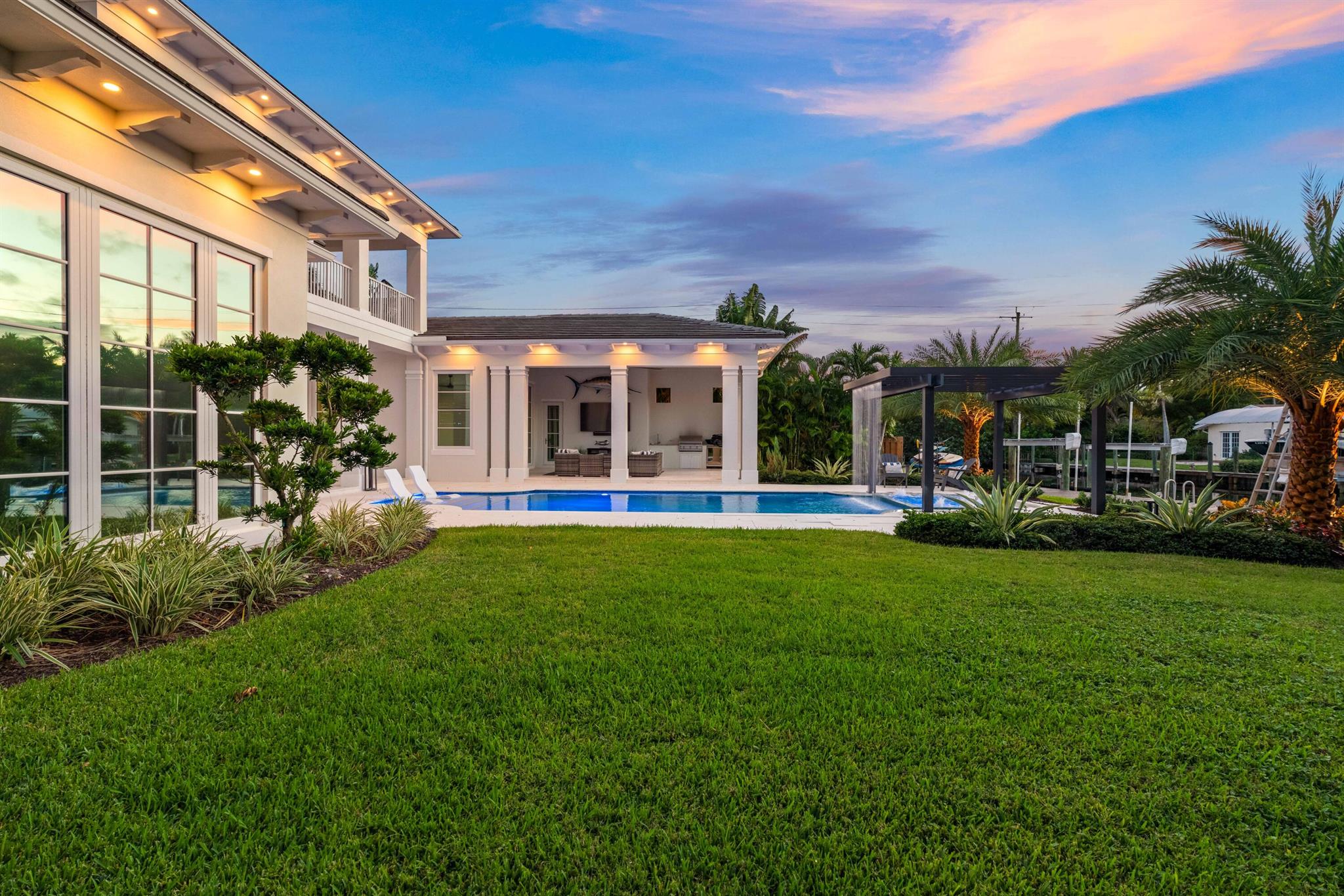 Paradise Point - Residential