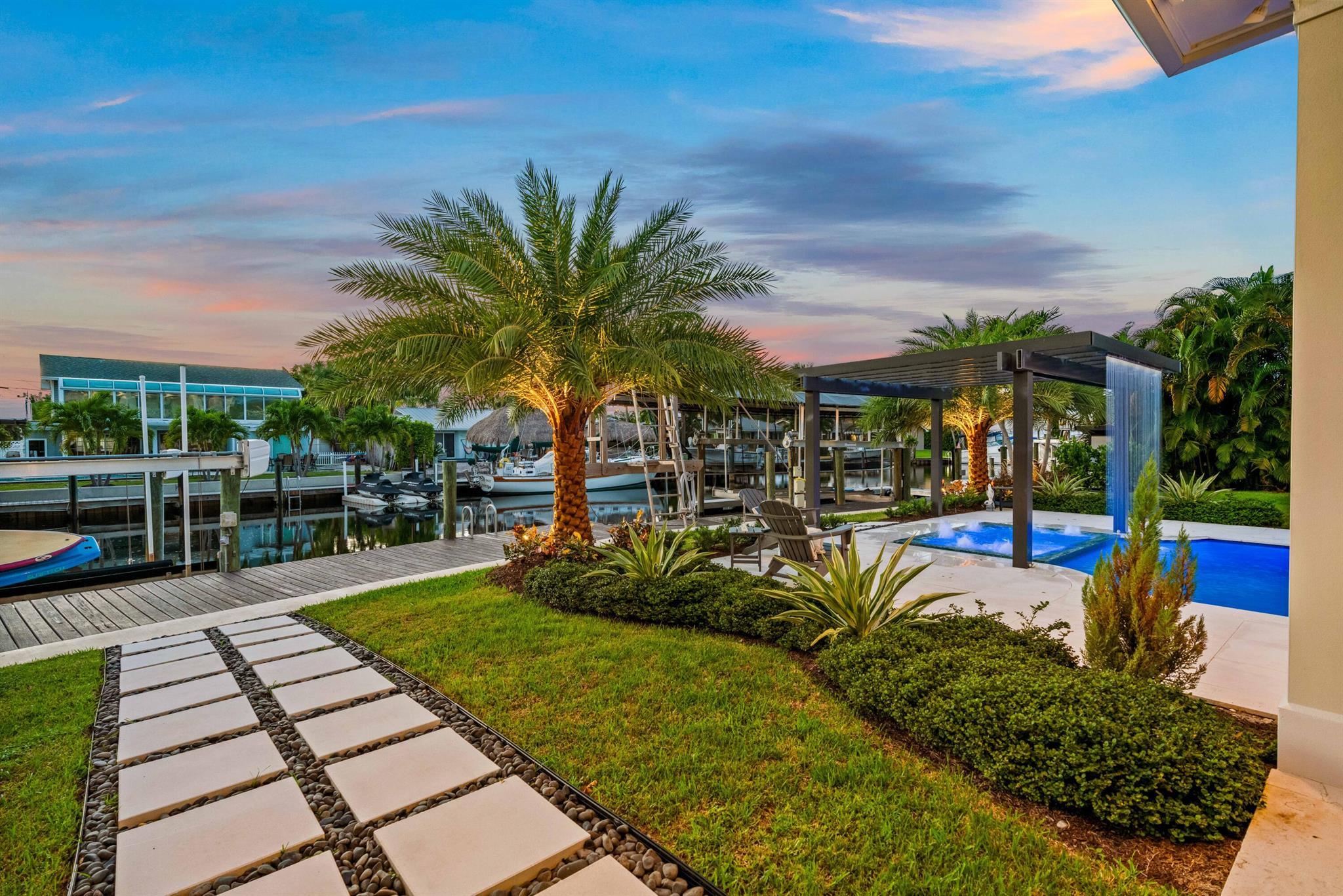 Paradise Point - Residential