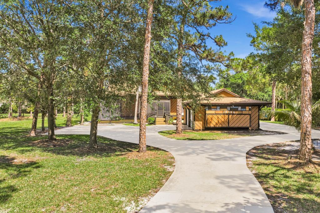 Photo of 13366 48th Trail S, Delray Beach, FL 33445 (MLS # B26020223)