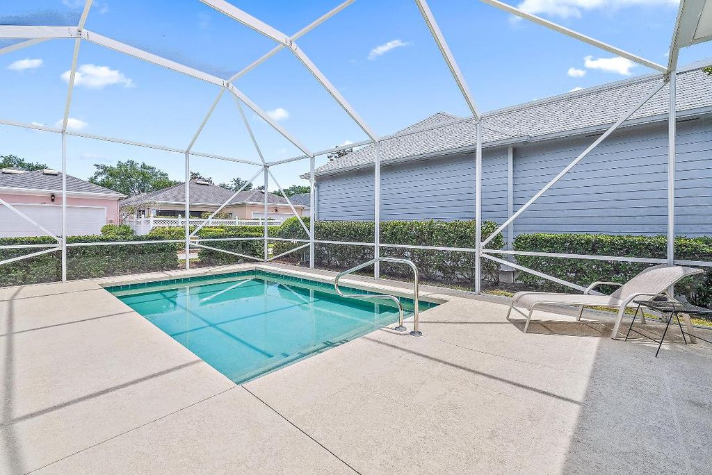 Photo of 242 Poinciana Drive, Jupiter, FL 33458 (MLS # R11130634)