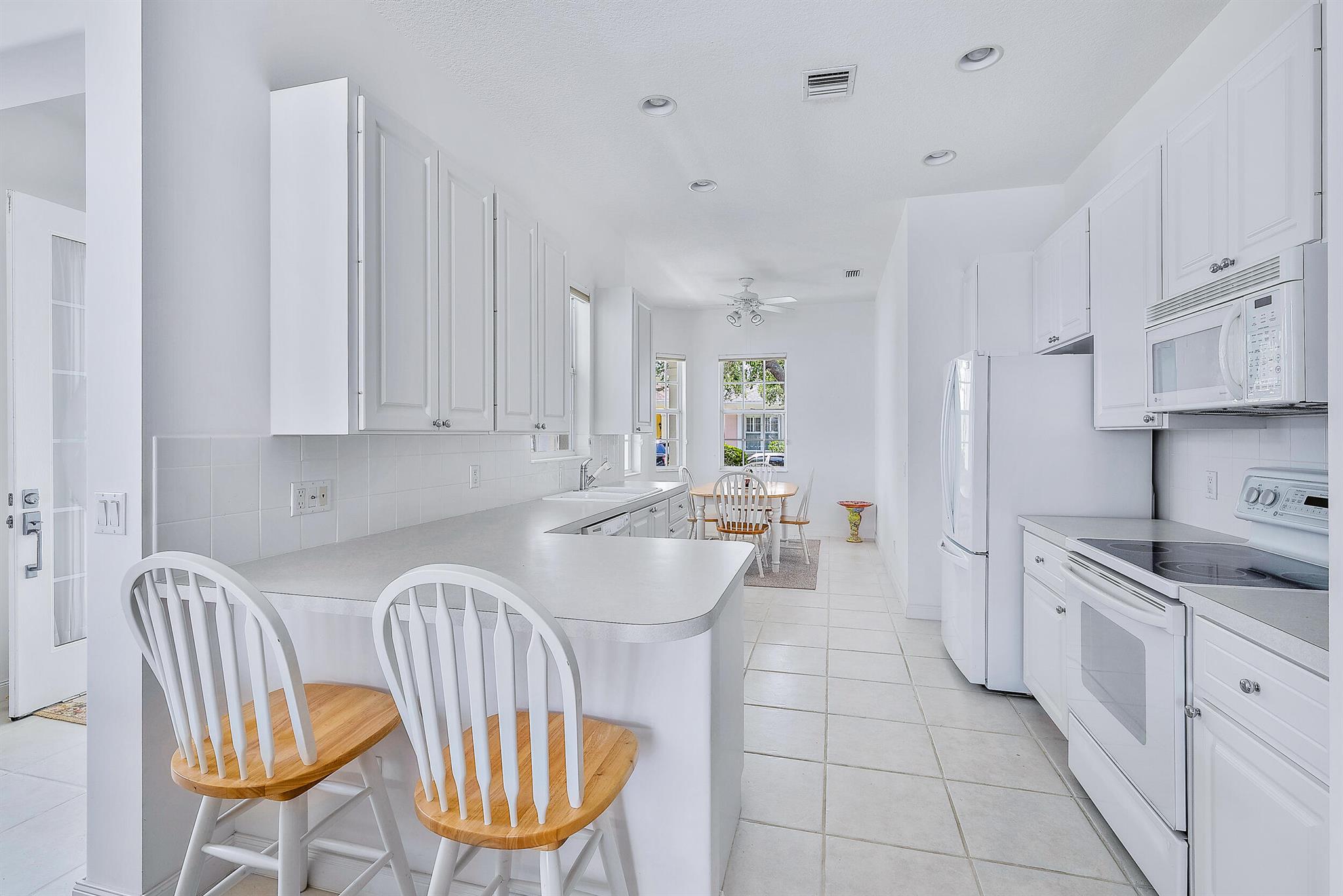 NEWHAVEN 7B PH 2 - Residential Lease
