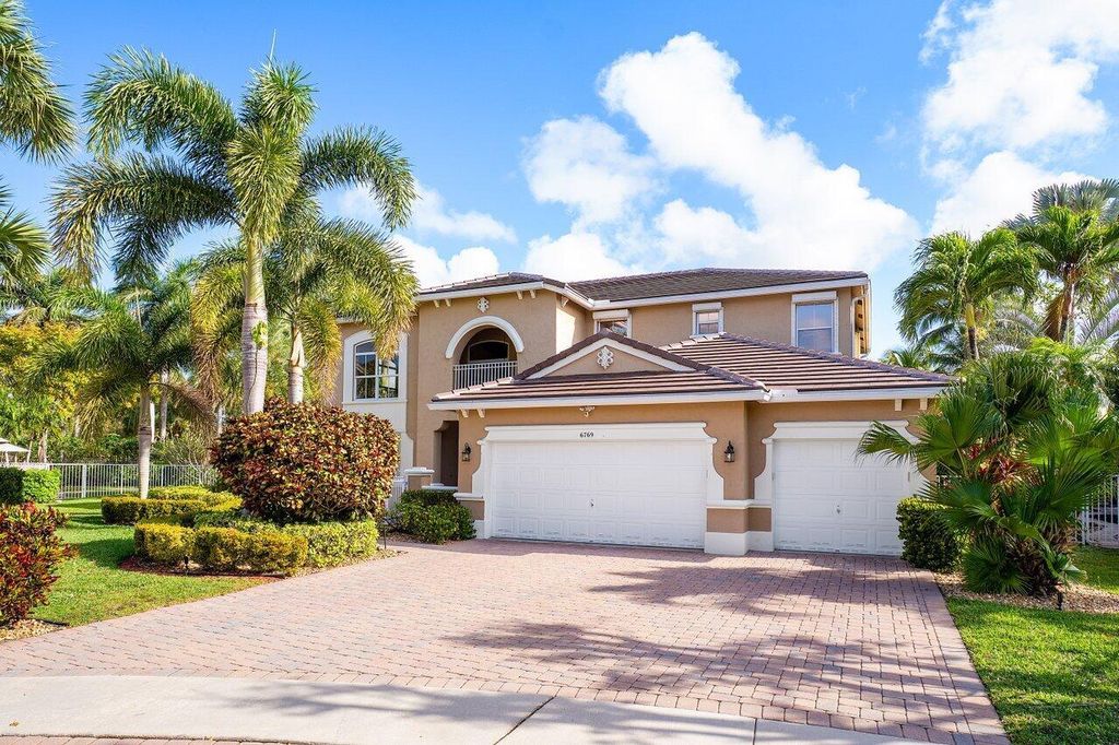 Photo of 6769 Finamore Circle, Lake Worth, FL 33467 (MLS # R11082825)