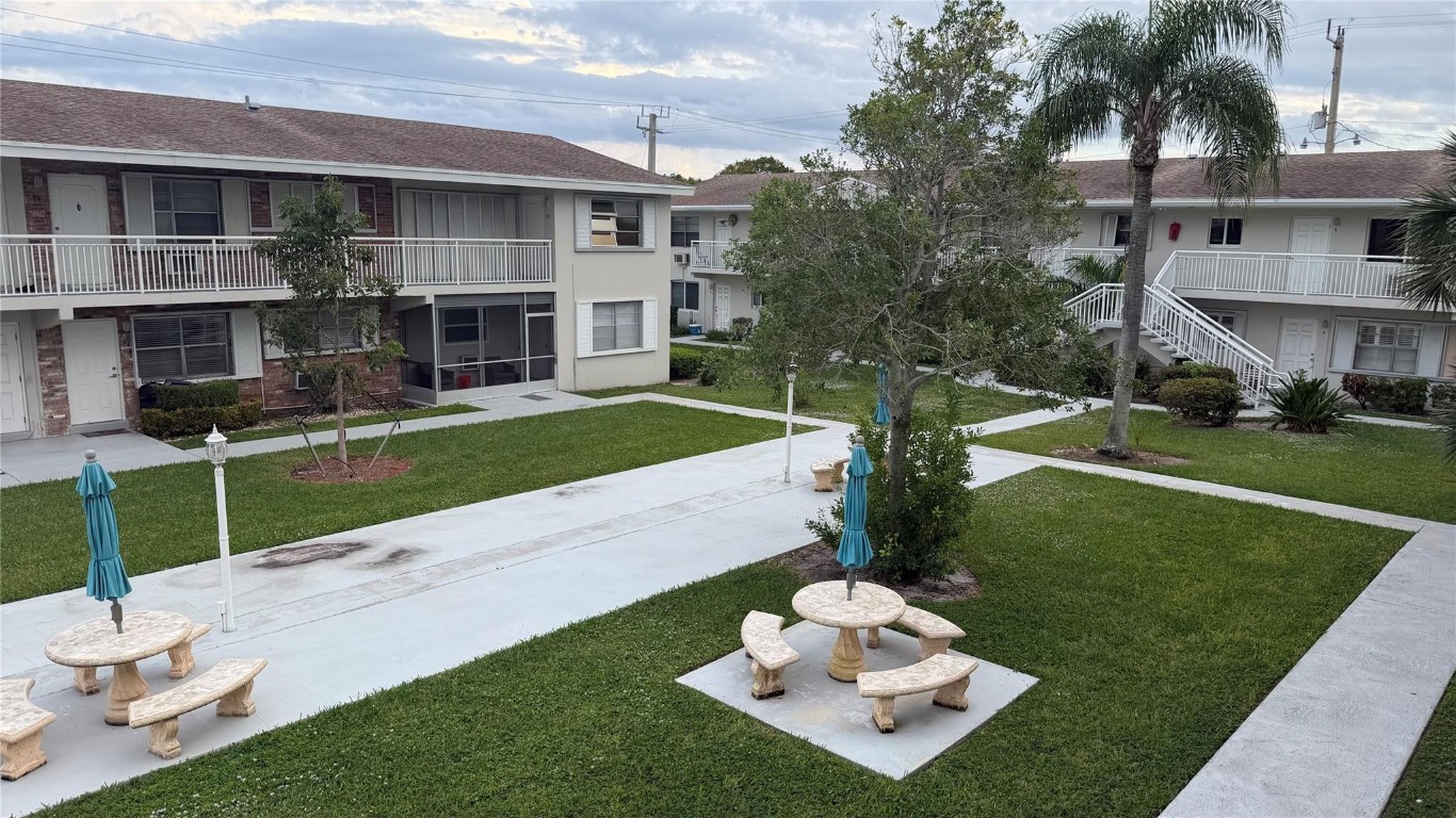 Sunland Garden Apts 2 - Residential Lease