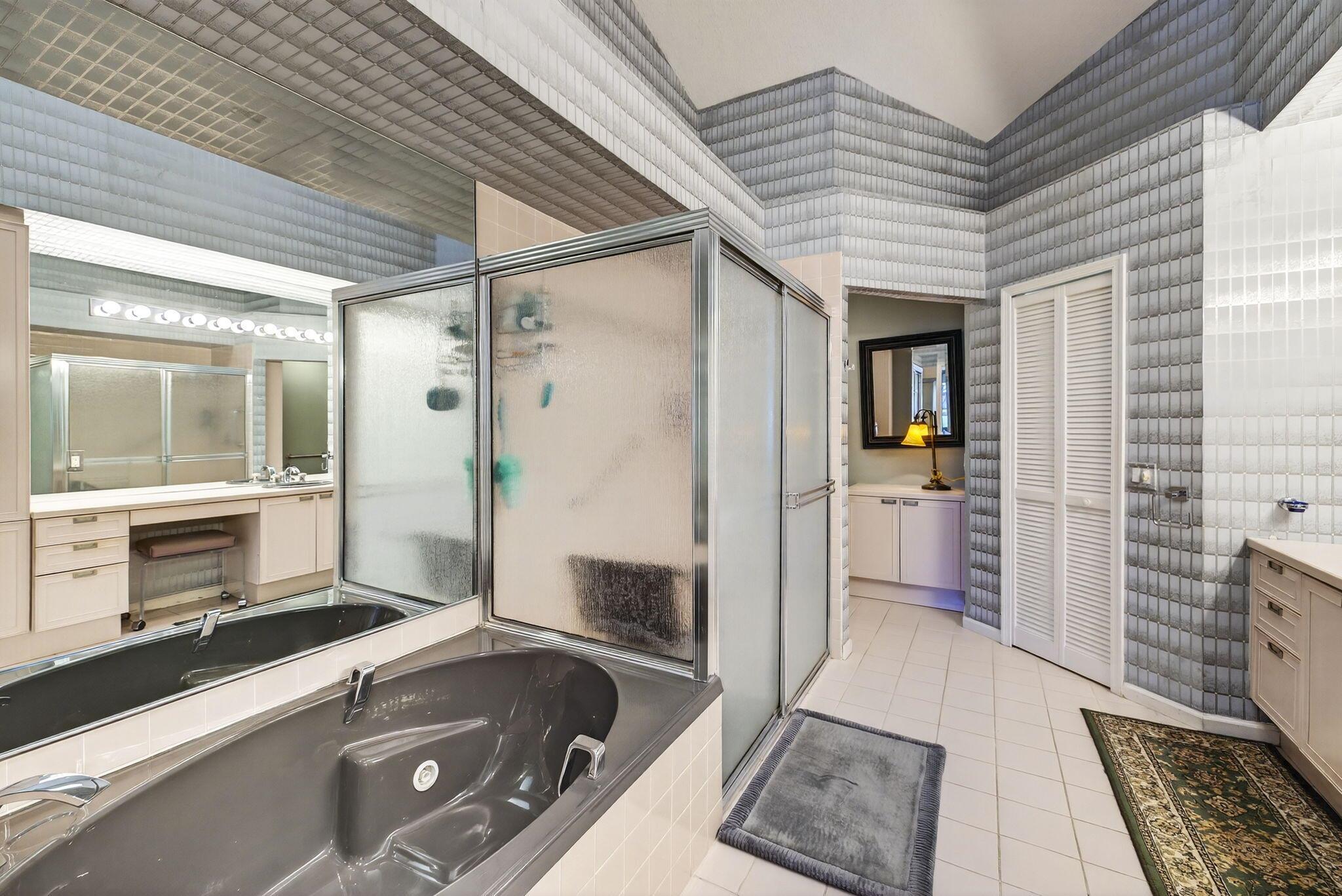 GREENSPOINTE CONDO - Residential