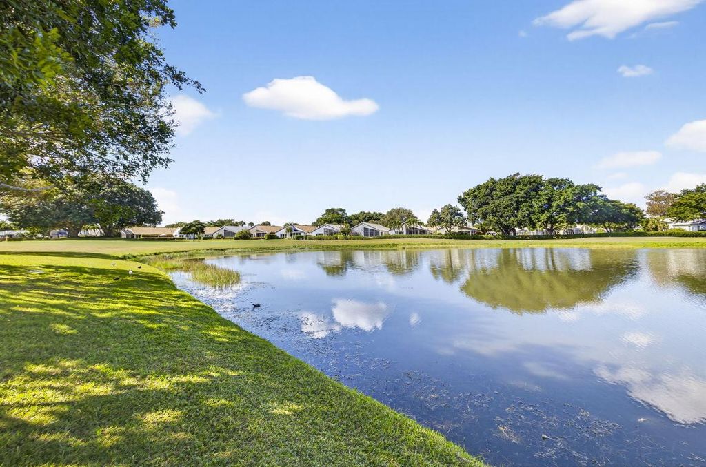 Photo of 6185 Greenspointe Drive, Boynton Beach, FL 33437 (MLS # R11143365)