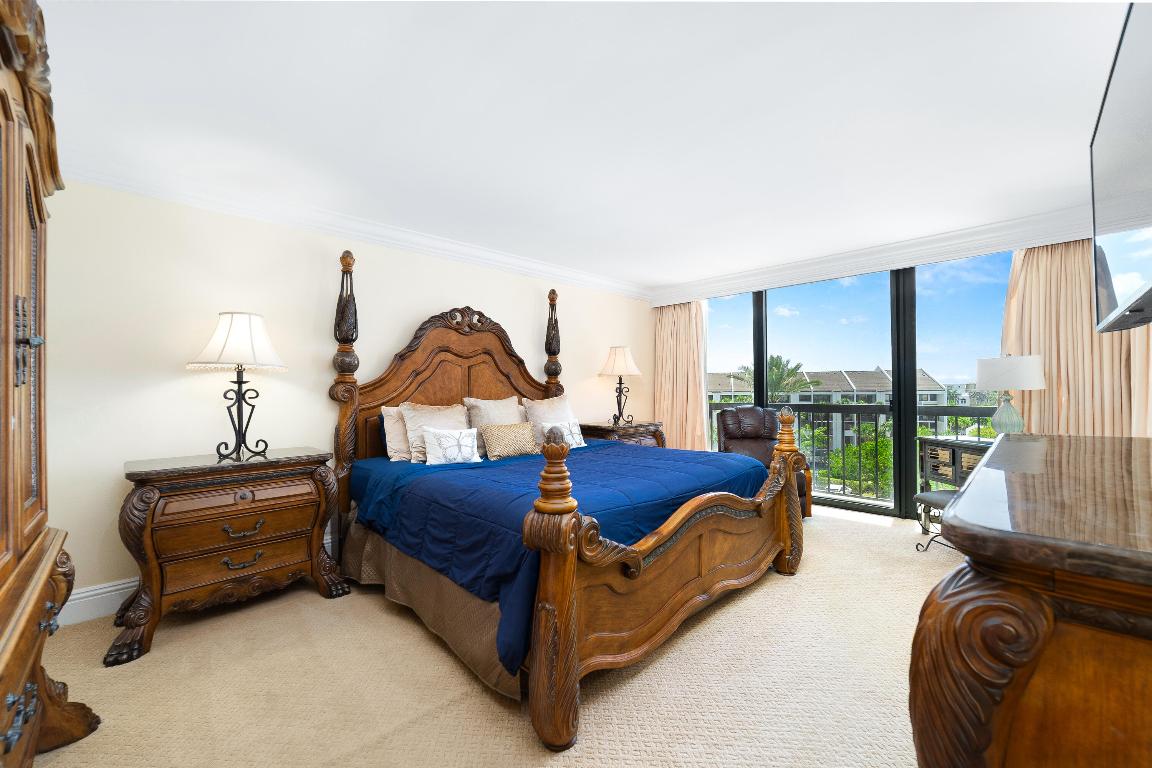 BRAEMAR ISLE CONDO - Residential