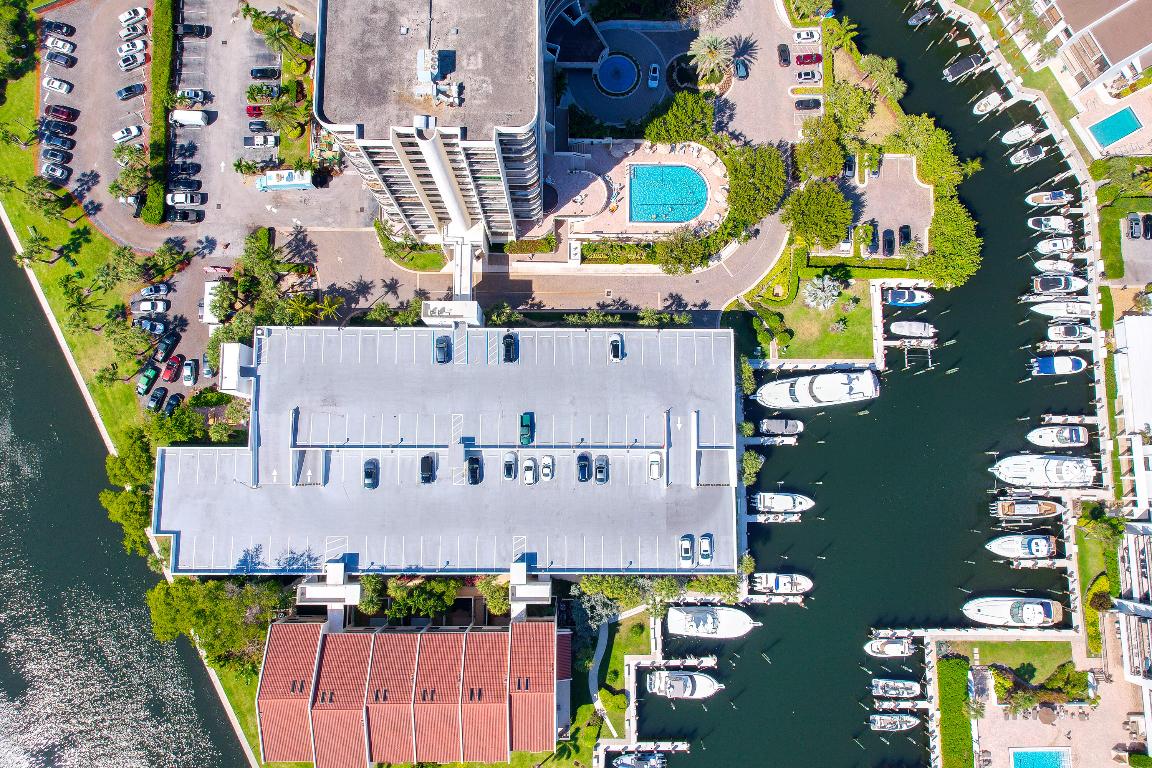 BRAEMAR ISLE CONDO - Residential