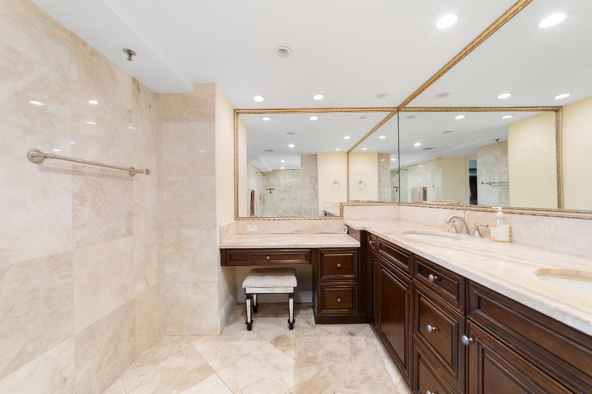 BRAEMAR ISLE CONDO - Residential