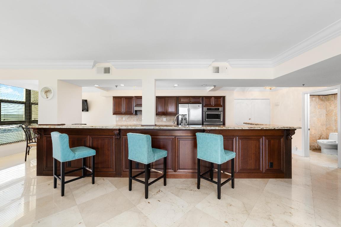 BRAEMAR ISLE CONDO - Residential