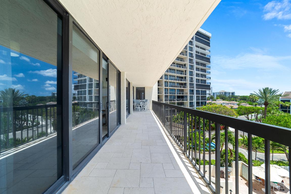 BRAEMAR ISLE CONDO - Residential