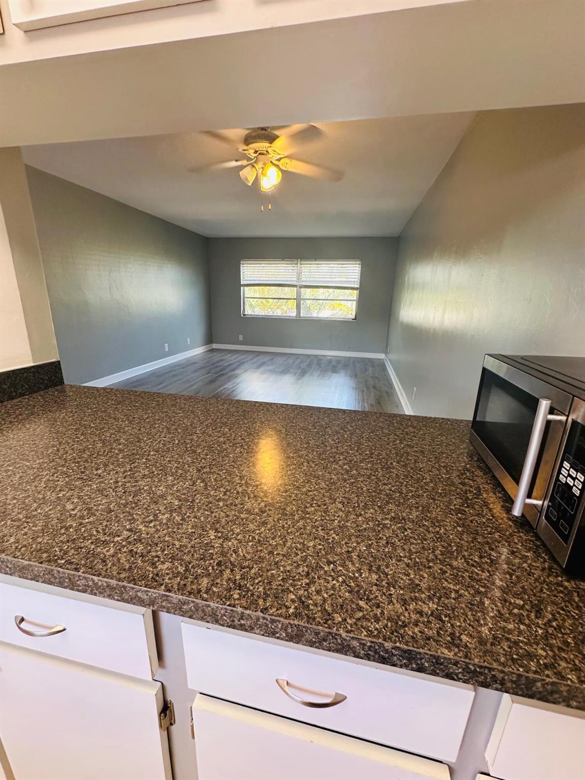 NORTH PALM BEACH VILLAGE - Residential Lease
