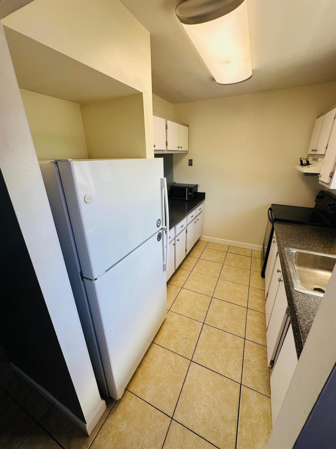 NORTH PALM BEACH VILLAGE - Residential Lease
