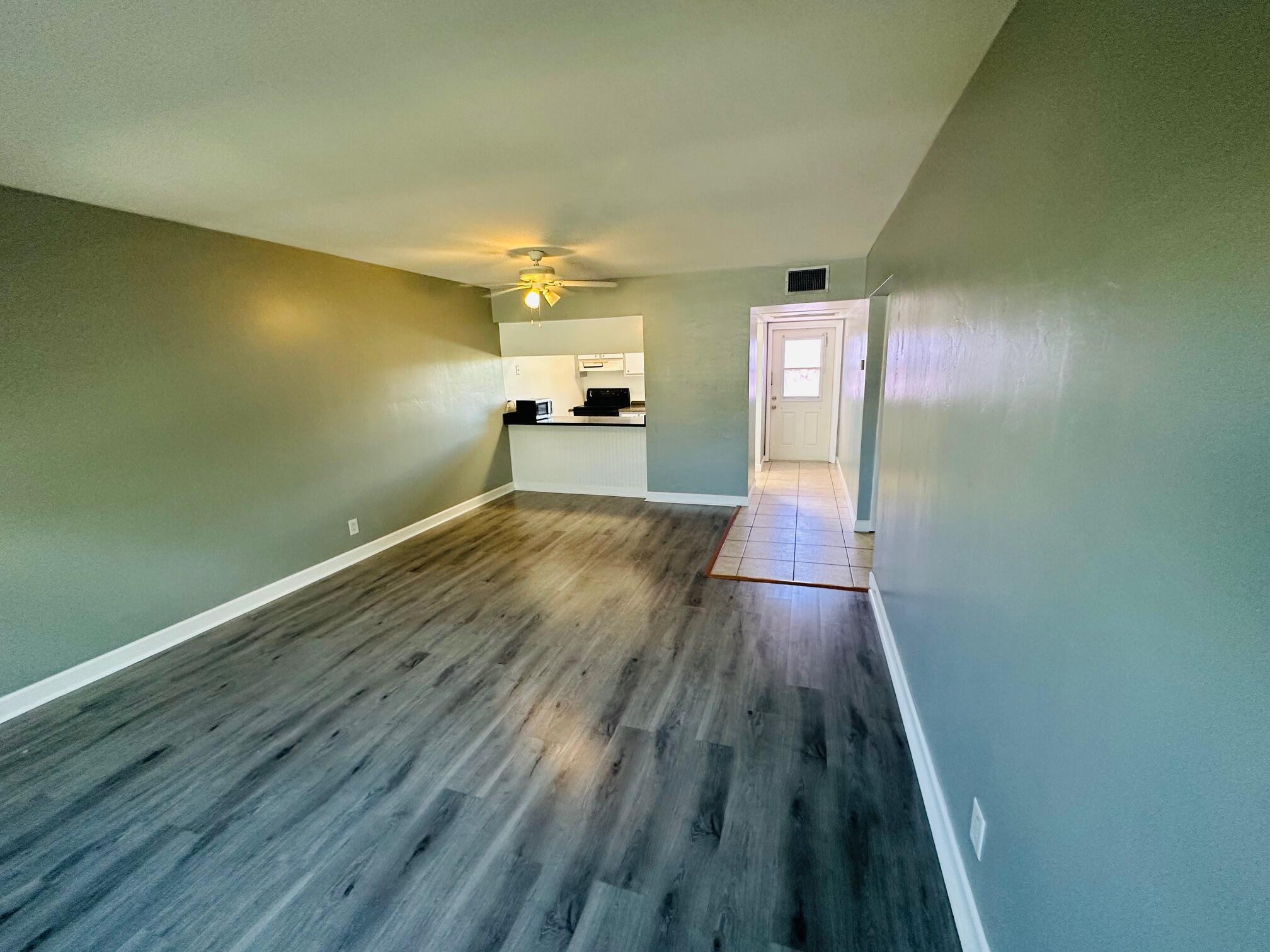 NORTH PALM BEACH VILLAGE - Residential Lease