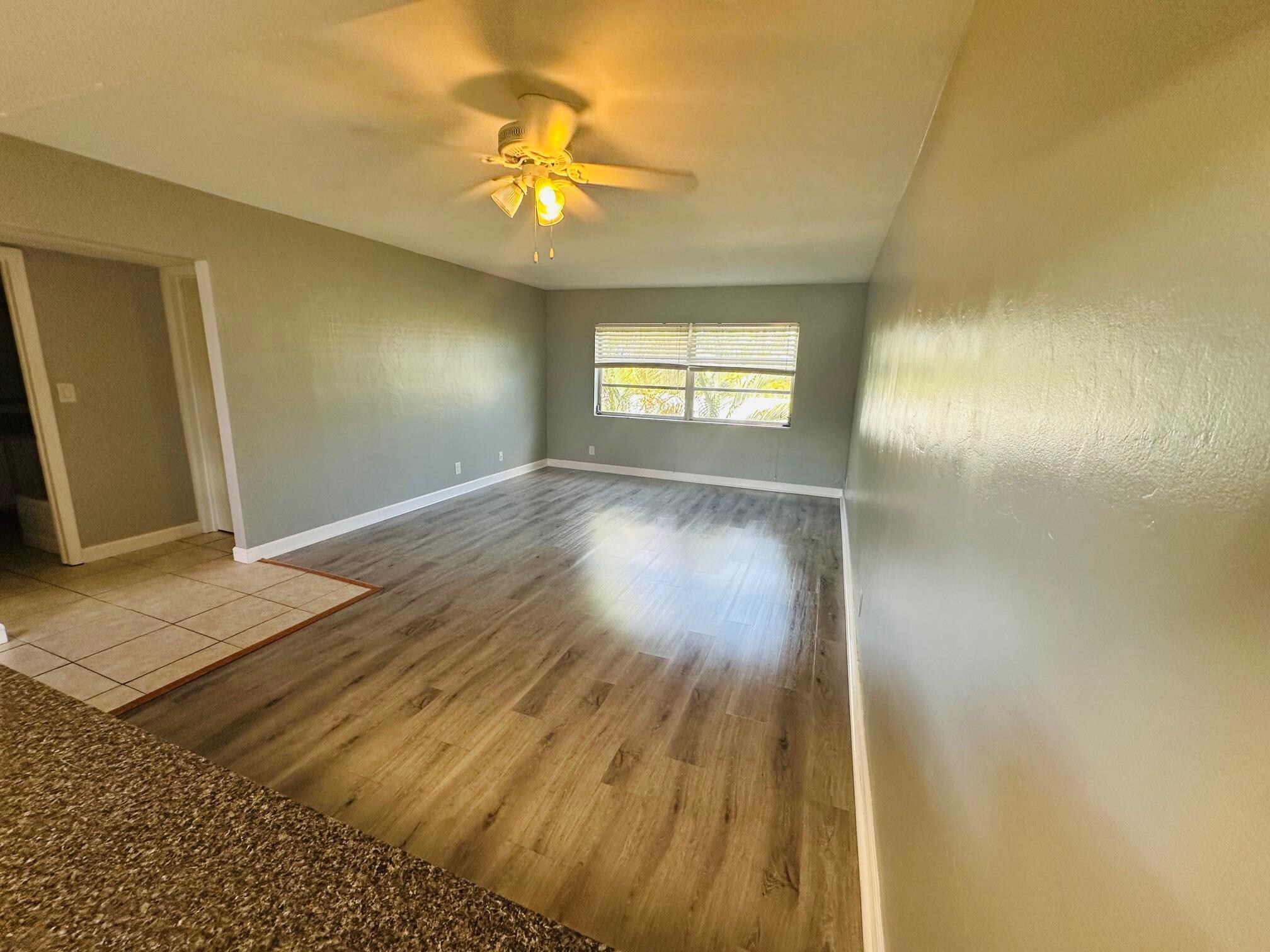 NORTH PALM BEACH VILLAGE - Residential Lease