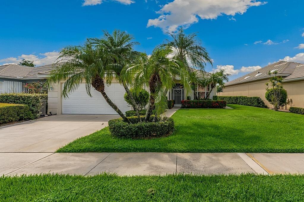 337 NW Bentley Circle